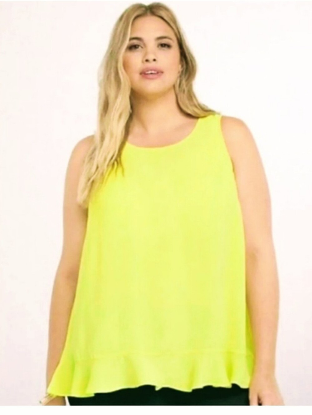 TORRID SLEEVELESS CHARTREUSE  TOP NWT